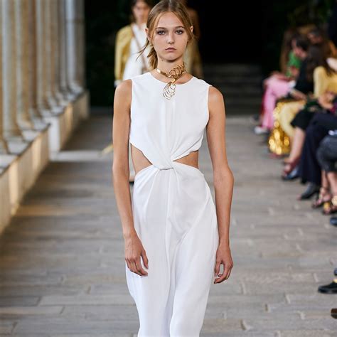 Vestito Lungo di Versace in Bianco 